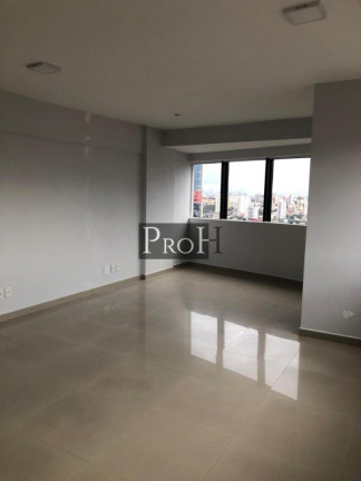 Sala Comercial à Venda, 40 m² em Vila Gilda - Santo André