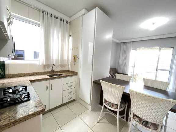 Imagem Apartamento com 2 Quartos para Alugar, 70 m² em Meia Praia Imagem Apartamento com 2 Quartos para Alugar, 70 m² em Meia Praia
