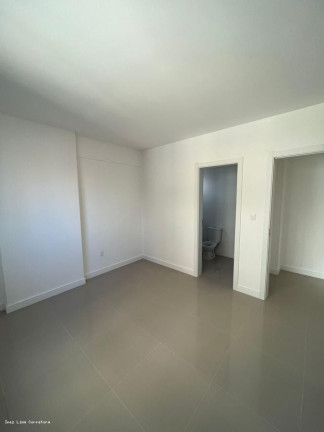Imagem Imóvel com 3 Quartos à Venda, 92 m² em Meia Praia - Itapema Imagem Imóvel com 3 Quartos à Venda, 92 m² em Meia Praia - Itapema