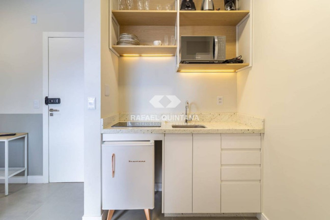 Imagem Apartamento à Venda, 23 m² em Centro - Florianópolis Imagem Apartamento à Venda, 23 m² em Centro - Florianópolis