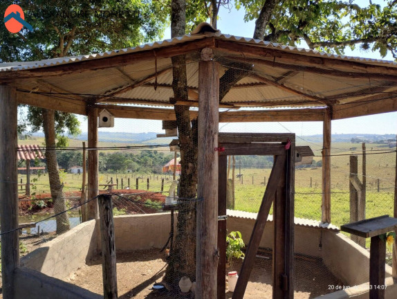 Imagem Chácara com 2 Quartos à Venda, 1.800 m² em Campo Do Meio - Araçoiaba Da Serra Imagem Chácara com 2 Quartos à Venda, 1.800 m² em Campo Do Meio - Araçoiaba Da Serra