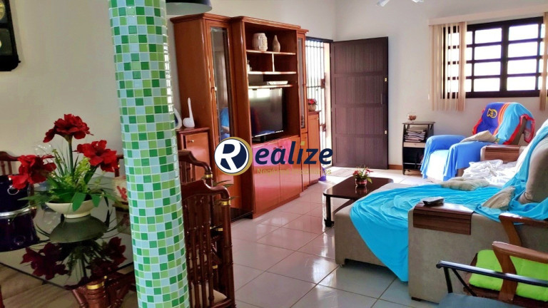 Imagem Casa com 3 Quartos à Venda, 190 m² em Santa Mônica - Guarapari