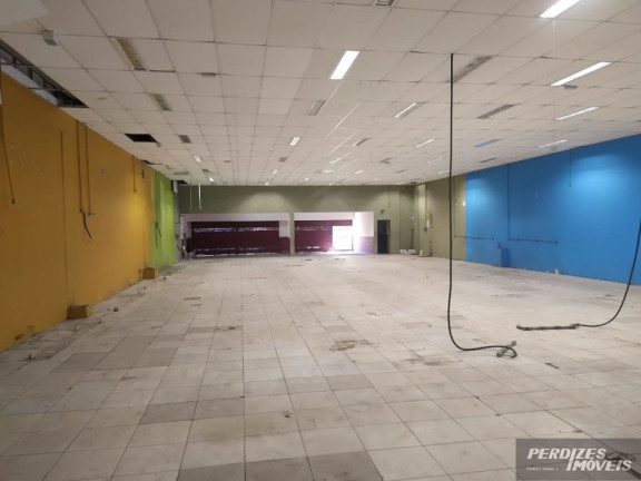 Imóvel Comercial para Alugar, 600 m² em Santa Cecília - São Paulo