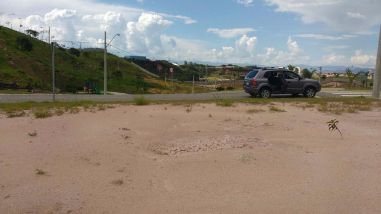 Imagem Terreno à Venda, 535 m² em Putim - São José Dos Campos