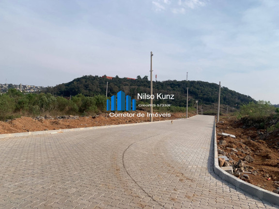 Imagem Terreno à Venda, 240 m² em Barracão - Bento Gonçalves Imagem Terreno à Venda, 240 m² em Barracão - Bento Gonçalves