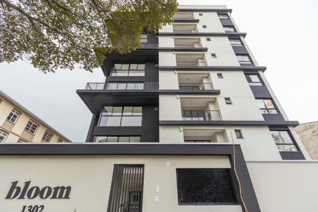 Imagem Apartamento com 3 Quartos à Venda, 72 m² em água Verde - Curitiba Imagem Apartamento com 3 Quartos à Venda, 72 m² em água Verde - Curitiba