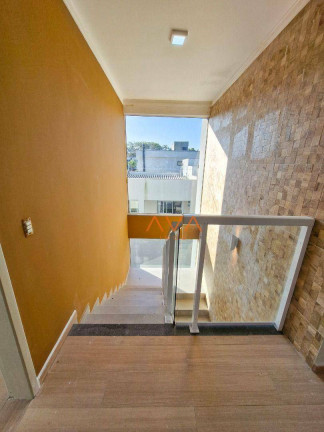 Imagem Casa com 3 Quartos à Venda, 204 m² em Rio Vermelho - Florianópolis