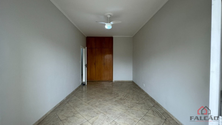 Imagem Sobrado com 4 Quartos à Venda, 226 m² em Embaré - Santos