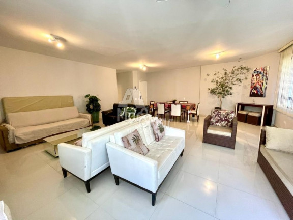 Apartamento com 3 Quartos à Venda, 180 m² em Pitangueiras - Guarujá