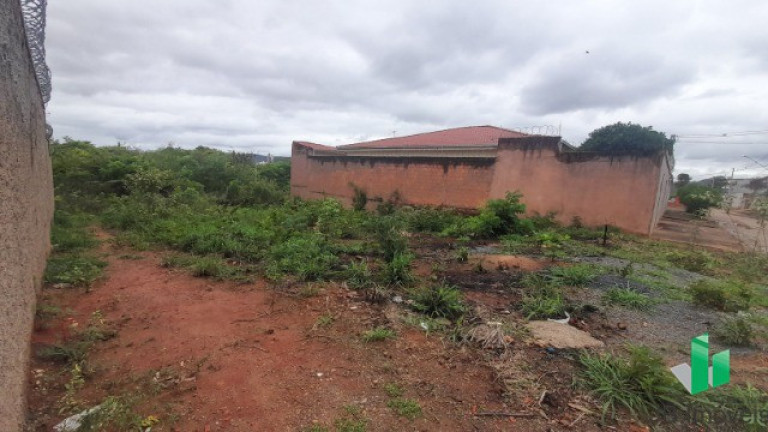 Imagem Terreno à Venda, 390 m² em Ibituruna - Montes Claros