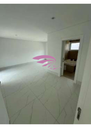 Imagem Casa com 3 Quartos à Venda, 400 m² em Santo Inácio - Curitiba Imagem Casa com 3 Quartos à Venda, 400 m² em Santo Inácio - Curitiba