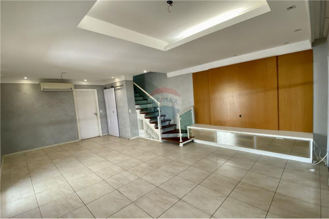 Casa de Condomínio com 4 Quartos à Venda, 158 m² em Recreio Dos Bandeirantes - Rio De Janeiro