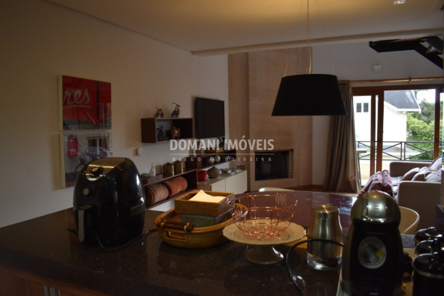 Imagem Imóvel com 3 Quartos à Venda, 132 m² em Região Do Jaguaribe - Campos Do Jordão Imagem Imóvel com 3 Quartos à Venda, 132 m² em Região Do Jaguaribe - Campos Do Jordão