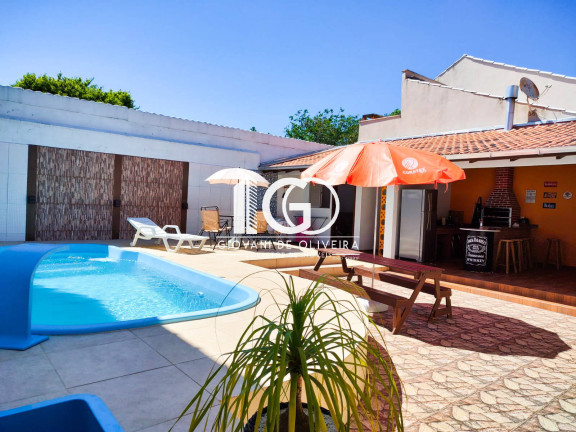 Imagem Casa com 3 Quartos à Venda, 170 m² em Centro - Laguna