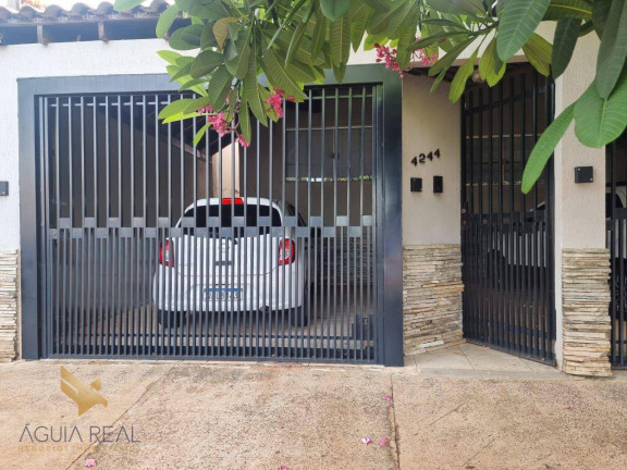 Casa com 3 Quartos à Venda, 204 m² em Centro - Campo Grande