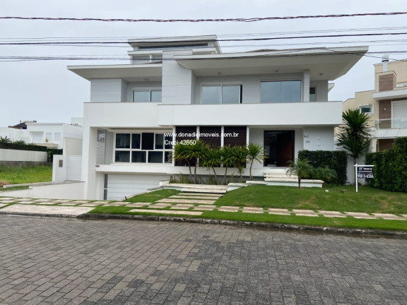 Imagem Sobrado com 5 Quartos à Venda,  em Jurerê Internacional - Florianópolis
