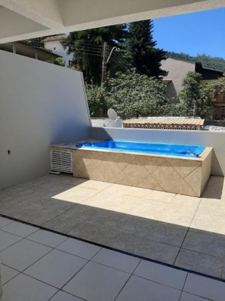 Imagem Casa com 3 Quartos para Alugar, 209 m² em São Francisco - Niterói Imagem Casa com 3 Quartos para Alugar, 209 m² em São Francisco - Niterói