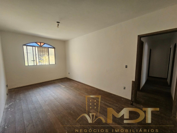 Imagem Casa com 4 Quartos à Venda, 232 m² em Copacabana - Belo Horizonte Imagem Casa com 4 Quartos à Venda, 232 m² em Copacabana - Belo Horizonte