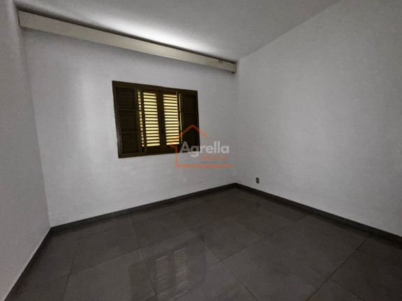 Imagem Casa com 3 Quartos à Venda, 300 m² em Jardim Longatto - Mogi Mirim Imagem Casa com 3 Quartos à Venda, 300 m² em Jardim Longatto - Mogi Mirim