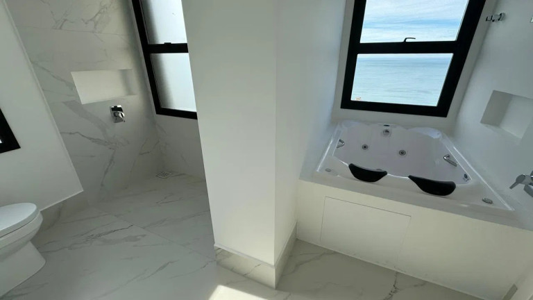 Imagem Apartamento com 4 Quartos à Venda, 180 m² em Meia Praia - Itapema Imagem Apartamento com 4 Quartos à Venda, 180 m² em Meia Praia - Itapema