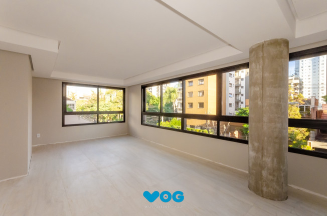 Imagem Imóvel com 3 Quartos à Venda, 130 m² em Petrópolis - Porto Alegre Imagem Imóvel com 3 Quartos à Venda, 130 m² em Petrópolis - Porto Alegre