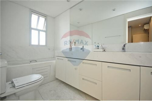 Imagem Apartamento com 3 Quartos à Venda, 178 m² em Aclimação - São Paulo Imagem Apartamento com 3 Quartos à Venda, 178 m² em Aclimação - São Paulo