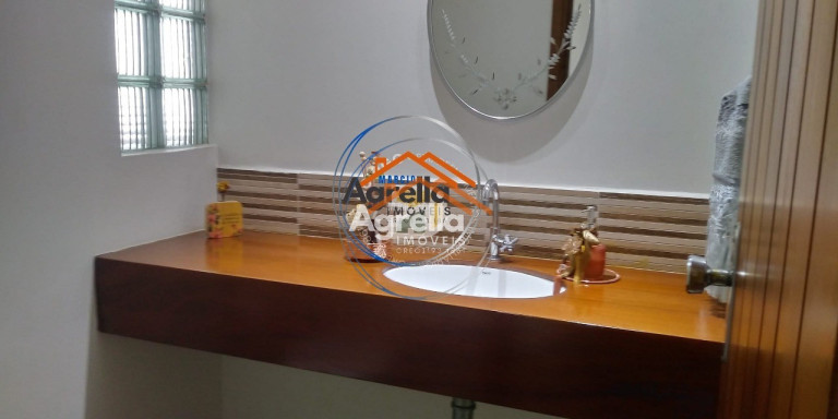 Imagem Casa com 3 Quartos à Venda, 242 m² em Jardim Saúde - Mogi Mirim Imagem Casa com 3 Quartos à Venda, 242 m² em Jardim Saúde - Mogi Mirim