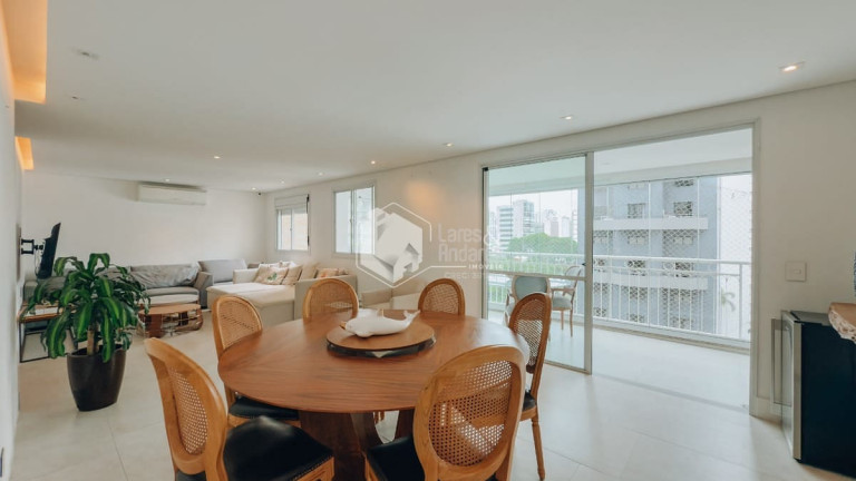Imagem Apartamento com 3 Quartos à Venda, 143 m² em Moema - São Paulo Imagem Apartamento com 3 Quartos à Venda, 143 m² em Moema - São Paulo