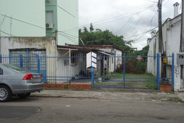 Imagem Terreno à Venda, 370 m² em Centro - Santa Maria Imagem Terreno à Venda, 370 m² em Centro - Santa Maria