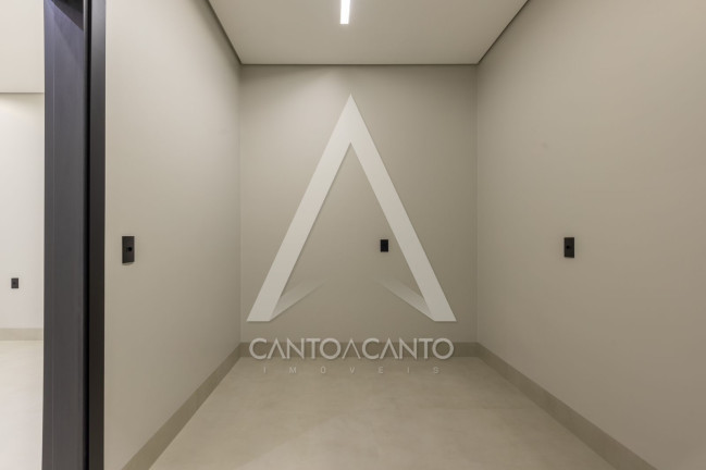 Casa com 3 Quartos à Venda, 225 m² em Condomínio Portal Da Mata - Sinop