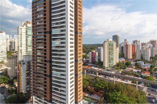 Imagem Imóvel com 4 Quartos à Venda, 311 m² em Campo Belo - São Paulo Imagem Imóvel com 4 Quartos à Venda, 311 m² em Campo Belo - São Paulo