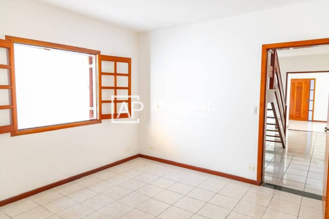 Imagem Casa com 4 Quartos à Venda, 249 m² em Jardim Santa Maria - Jacareí Imagem Casa com 4 Quartos à Venda, 249 m² em Jardim Santa Maria - Jacareí