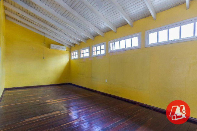 Imagem Casa com 2 Quartos à Venda, 517 m² em Centro Histórico - Porto Alegre Imagem Casa com 2 Quartos à Venda, 517 m² em Centro Histórico - Porto Alegre