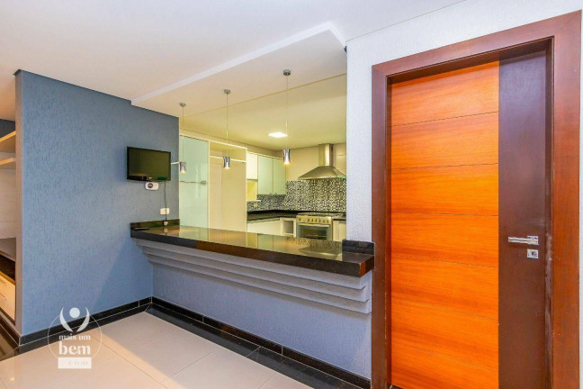 Imagem Casa com 4 Quartos à Venda, 320 m² em Santo Inácio - Curitiba