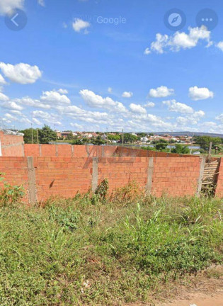 Terreno à Venda, 450 m² em Guaruja - Montes Claros