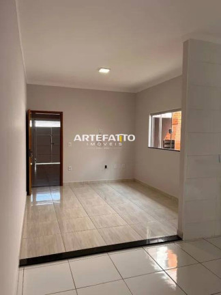Imagem Casa com 2 Quartos à Venda, 100 m²