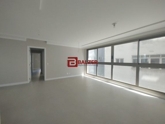 Imagem Apartamento com 3 Quartos à Venda, 132 m² em Centro - Florianópolis Imagem Apartamento com 3 Quartos à Venda, 132 m² em Centro - Florianópolis