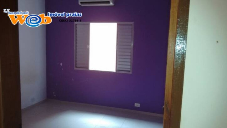 Imagem Casa com 3 Quartos à Venda, em Vila Tupi - Praia Grande Imagem Casa com 3 Quartos à Venda, em Vila Tupi - Praia Grande