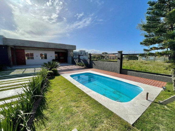 Imagem Casa com 3 Quartos à Venda, em Atlântida Sul - Osório Imagem Casa com 3 Quartos à Venda, em Atlântida Sul - Osório