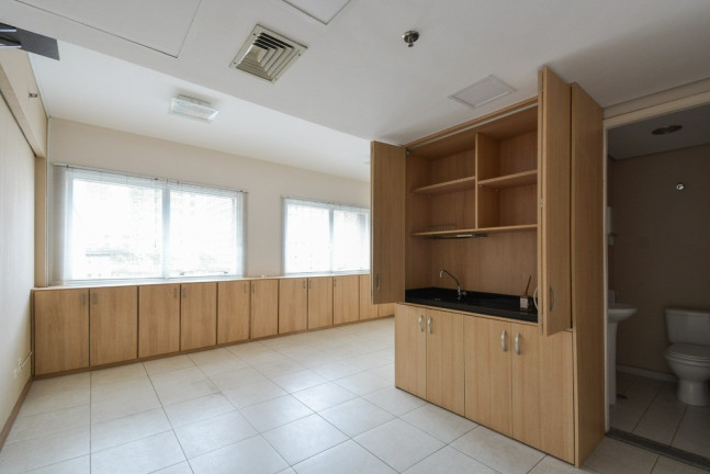 Sala Comercial à Venda, 28 m² em Bela Vista - São Paulo