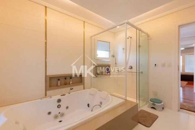 Imagem Casa com 5 Quartos à Venda, 548 m² em Alphaville Graciosa - Pinhais Imagem Casa com 5 Quartos à Venda, 548 m² em Alphaville Graciosa - Pinhais