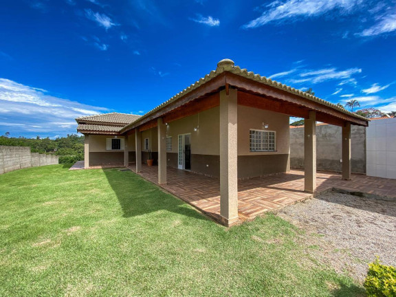 Imagem Casa com 3 Quartos à Venda, 870 m² em Maracanã - Atibaia