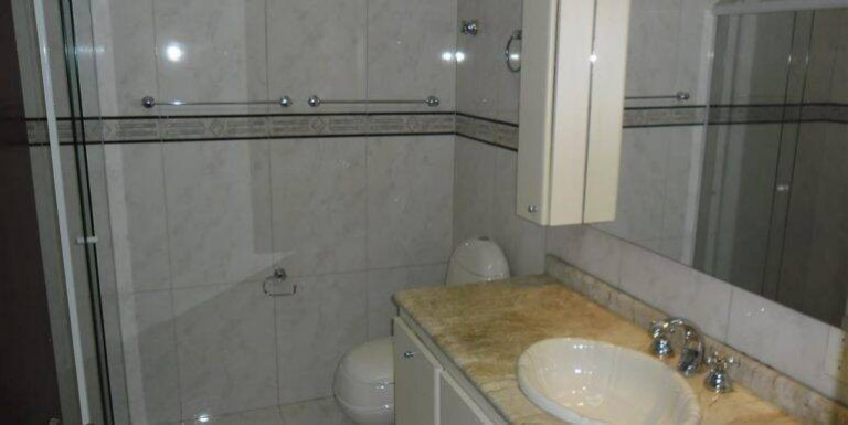 Imagem Casa com 3 Quartos para Alugar, 1.000 m² em Alphaville - Barueri