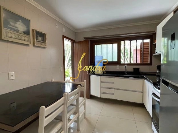 Imagem Casa com 3 Quartos à Venda, 167 m² em Centro - Xangri-la