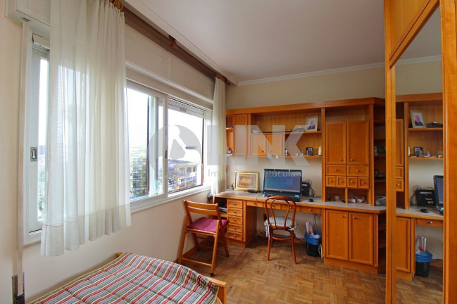 Imagem Apartamento com 4 Quartos à Venda, 214 m² em Menino Deus - Porto Alegre Imagem Apartamento com 4 Quartos à Venda, 214 m² em Menino Deus - Porto Alegre
