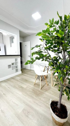 Imagem Apartamento com 2 Quartos à Venda, 78 m² em Centro - Balneário Camboriú