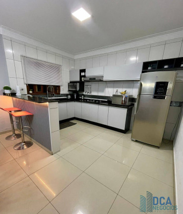 Imagem Sobrado com 3 Quartos à Venda, 217 m² em Jardim Continental - Taubaté Imagem Sobrado com 3 Quartos à Venda, 217 m² em Jardim Continental - Taubaté