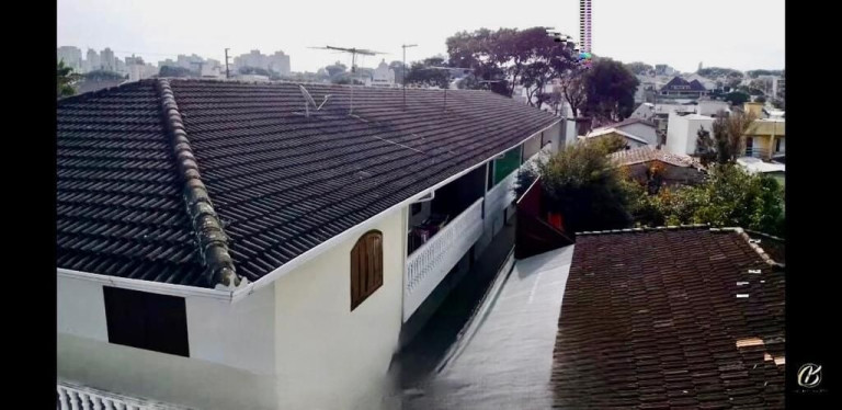 Casa com 4 Quartos à Venda, 820 m² em Guaíra - Curitiba