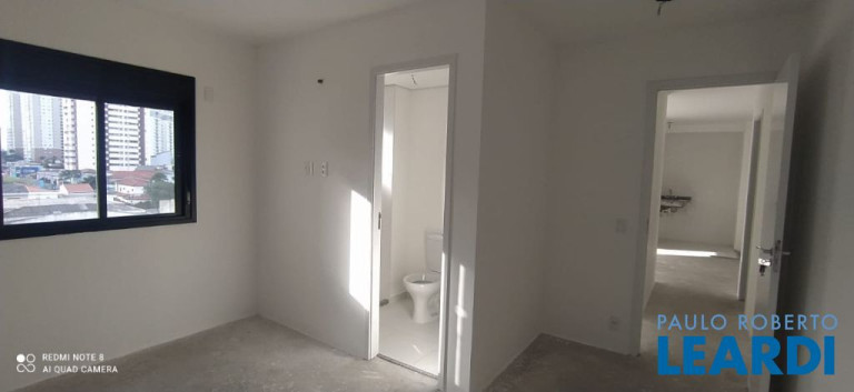 Imagem Apartamento com 2 Quartos à Venda, 61 m² em Campestre - Santo André