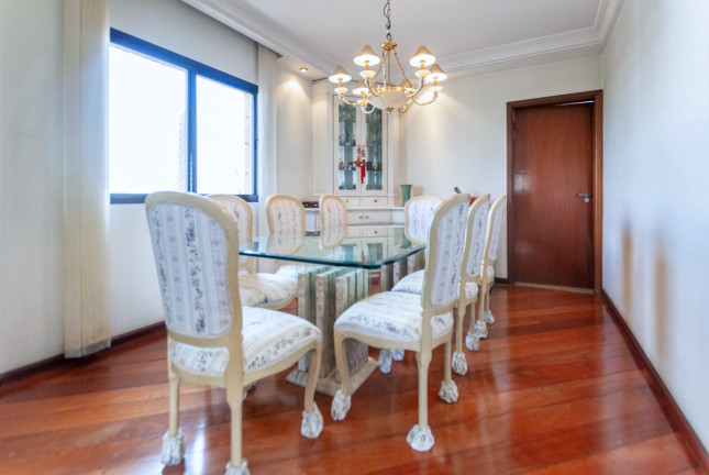 Imagem Apartamento com 4 Quartos à Venda, 250 m² em Aclimação - São Paulo